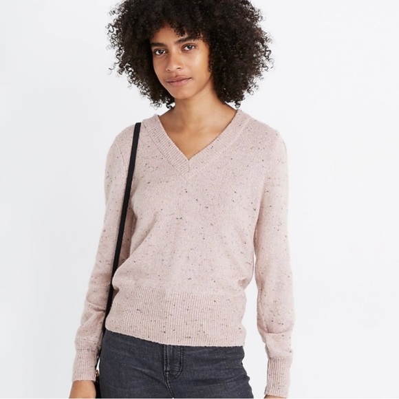 Madewell Sweaters - BOGO! Madewell Donegal Westgate V-Neck Sweater Coziest Yarn Pink Small